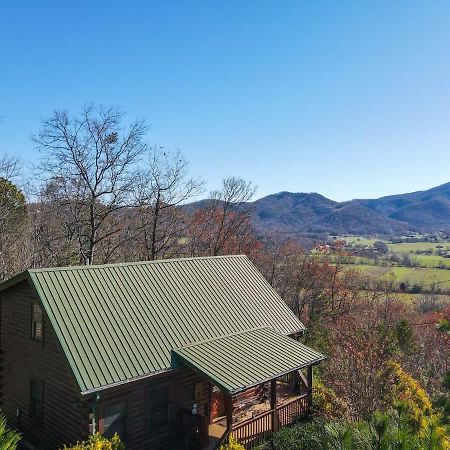 Gorgeous View. Hot Tub. Privacy. Fireplace. Pool & Fishing Access! Sevierville Exterior foto