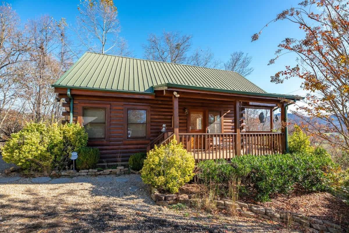Gorgeous View. Hot Tub. Privacy. Fireplace. Pool & Fishing Access! Sevierville Exterior foto