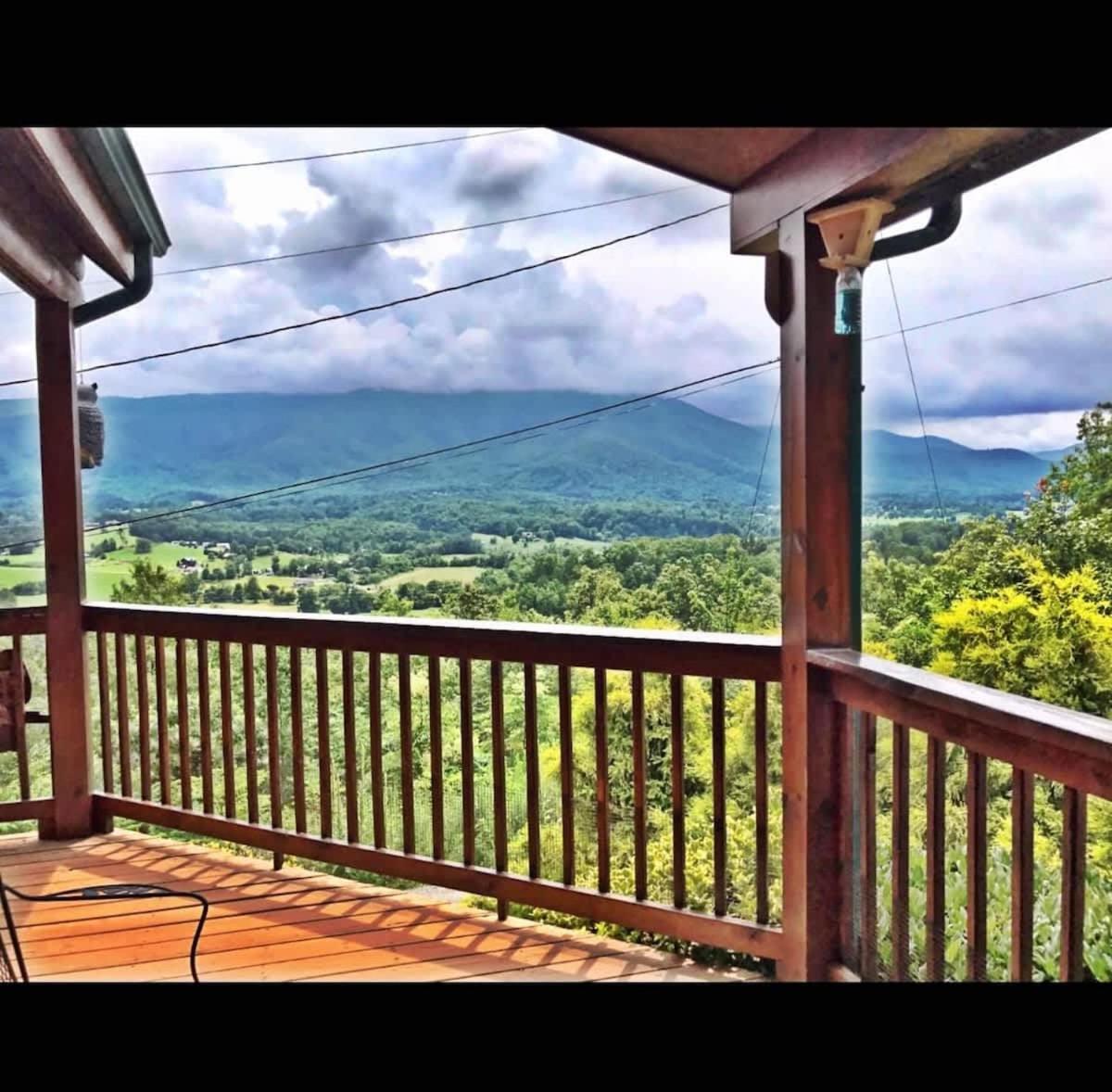 Gorgeous View. Hot Tub. Privacy. Fireplace. Pool & Fishing Access! Sevierville Exterior foto