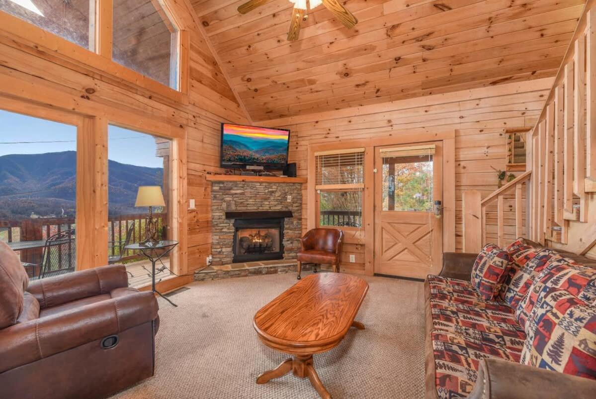 Gorgeous View. Hot Tub. Privacy. Fireplace. Pool & Fishing Access! Sevierville Exterior foto